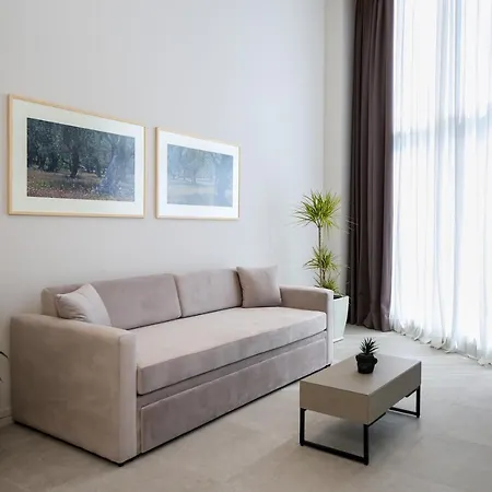 Hotel Toto & Vlore