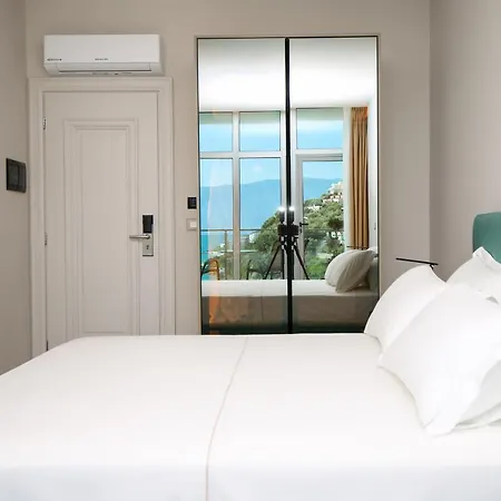 Hotel Toto & 4*