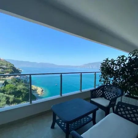 Hotel Toto & Vlore