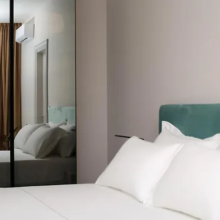 Hotel Toto & Vlore