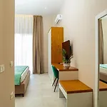 Hotel Toto & 4*