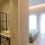 Toto & 4*
