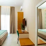 Hotel Toto &