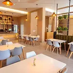 Hotel Toto & 4*