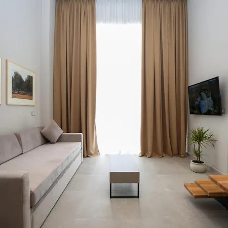 Toto & 4* Vlorë