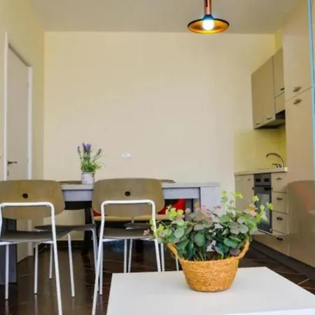 Toto Boutique Hotel&apartments 4* Vlorë